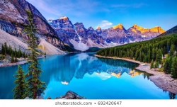 blue-water-mountains-260nw-692420647