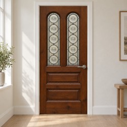 XL deursticker klassieke houten voordeur met ronde siermotieven C15 toegepast in een wit kozijn met natuurlijke lichtinval